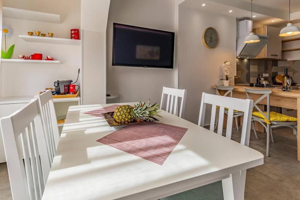 New Two Bedroom Apartment Maloni Πούλα Εξωτερικό φωτογραφία