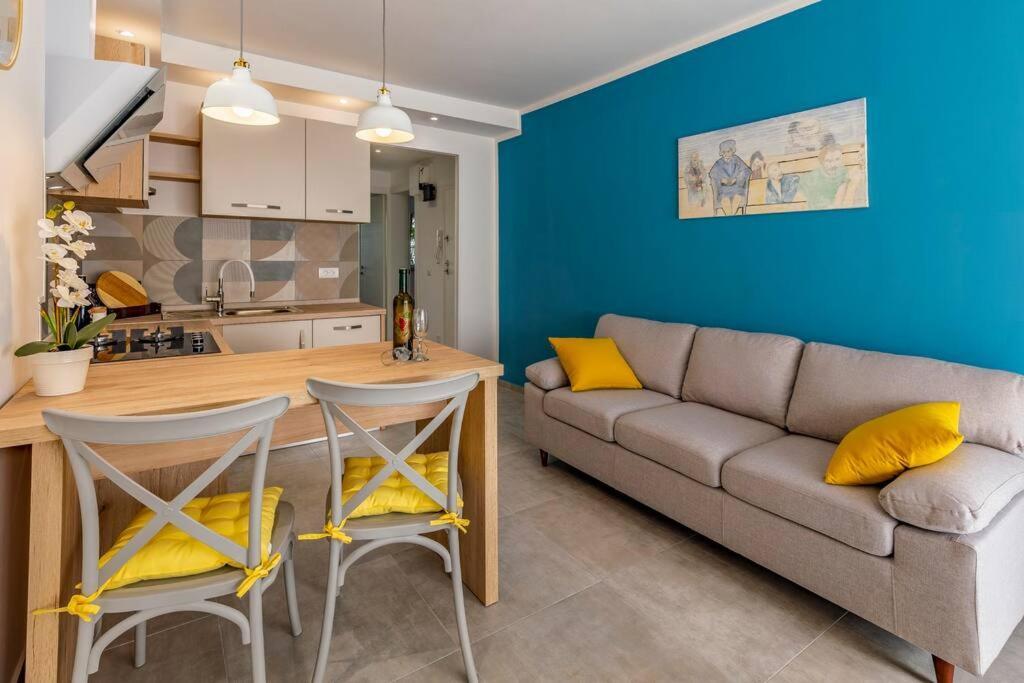 New Two Bedroom Apartment Maloni Πούλα Εξωτερικό φωτογραφία